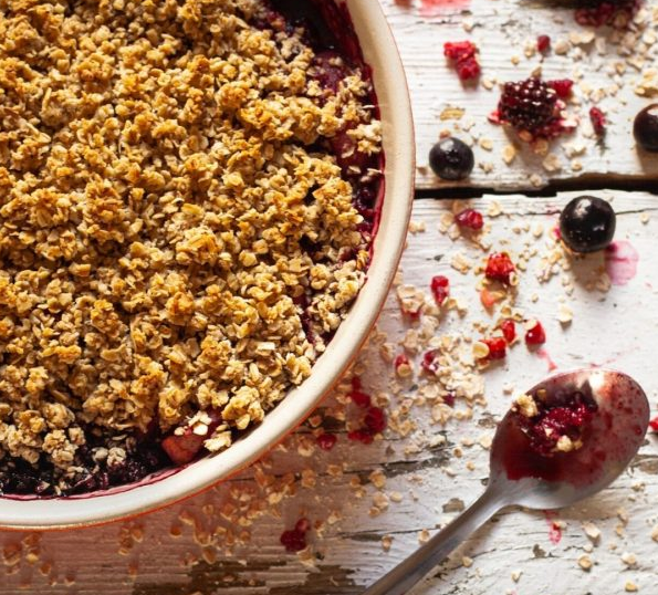 Crumble à la pomme, aux myrtilles et aux fruit sticks myrtille [N.A!]